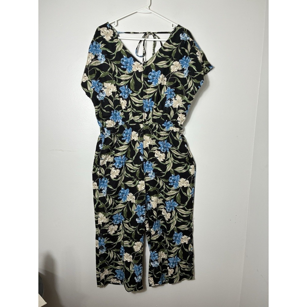 Kenzie Tropical V-Neck Jumpsuit Linen Blend Black And Blue Floral Sz‎ Small